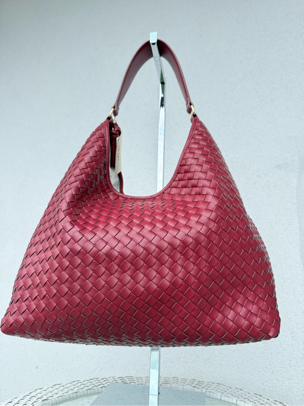 Woven Shoulder Hobo Bag in Burgundy